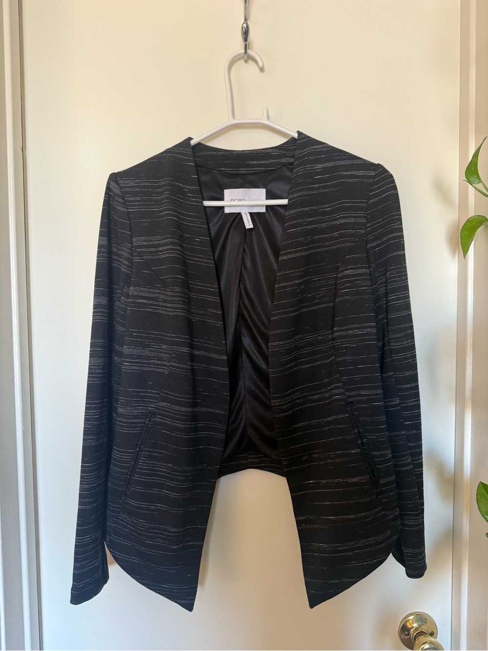 BCBGeneration Black & White Striped Asymmetrical Blazer Jacket size Medium